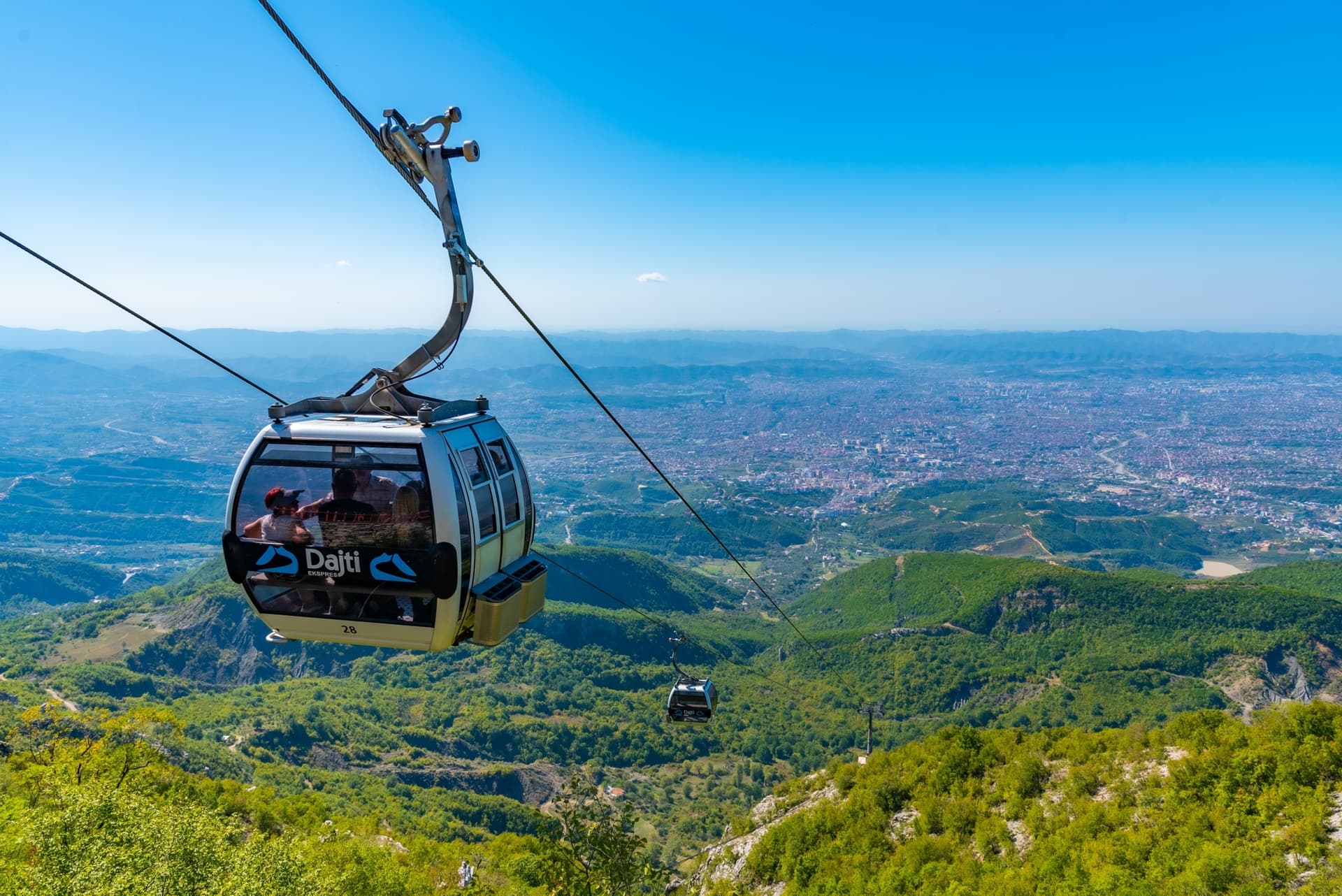 Tirana y centro